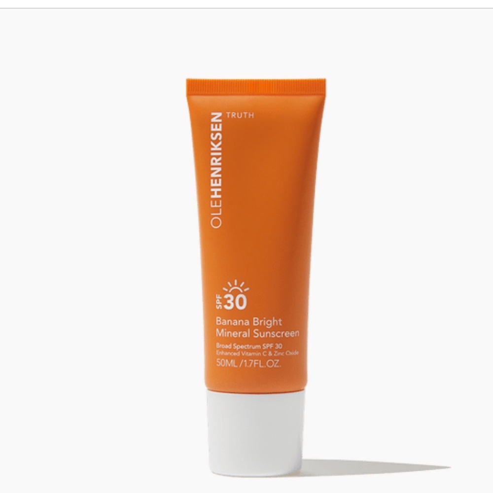 New! OLEHENRIKSEN® Banana Bright Mineral SPF 30 VitaminC & Minerals Sunscreen